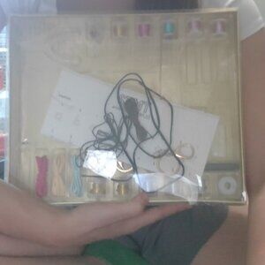 A used jewelry kit
